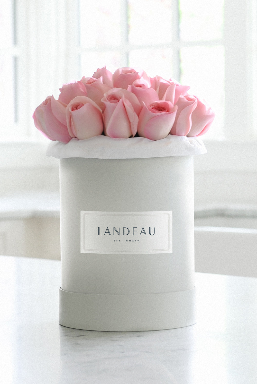 Rosé - Luxury Pink Roses, Delivered in Our Signature Box